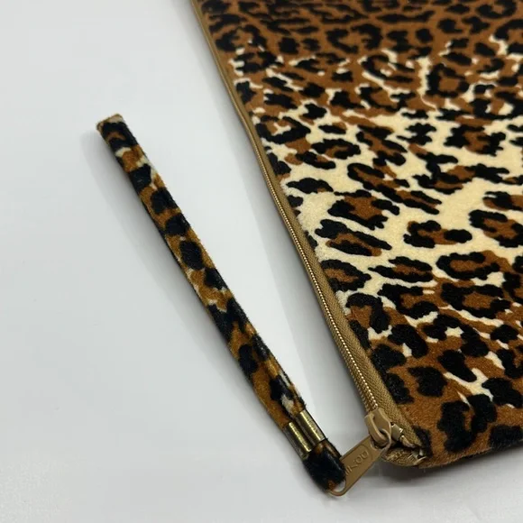 Vtg Huge Leopard Print Velvet Clutch with Wrist Strap - Picture 4 of 8